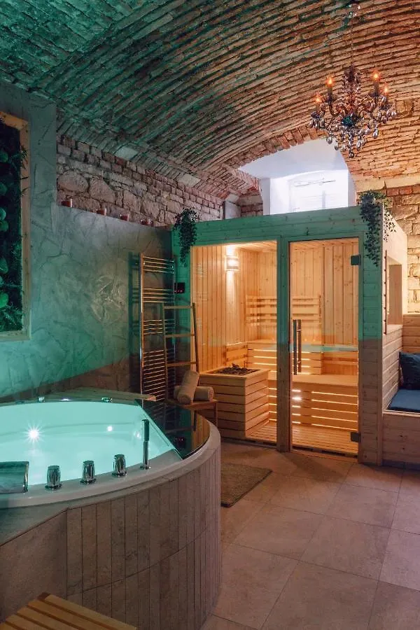 Sauna Central Prag 0*,  Tschechische Republik